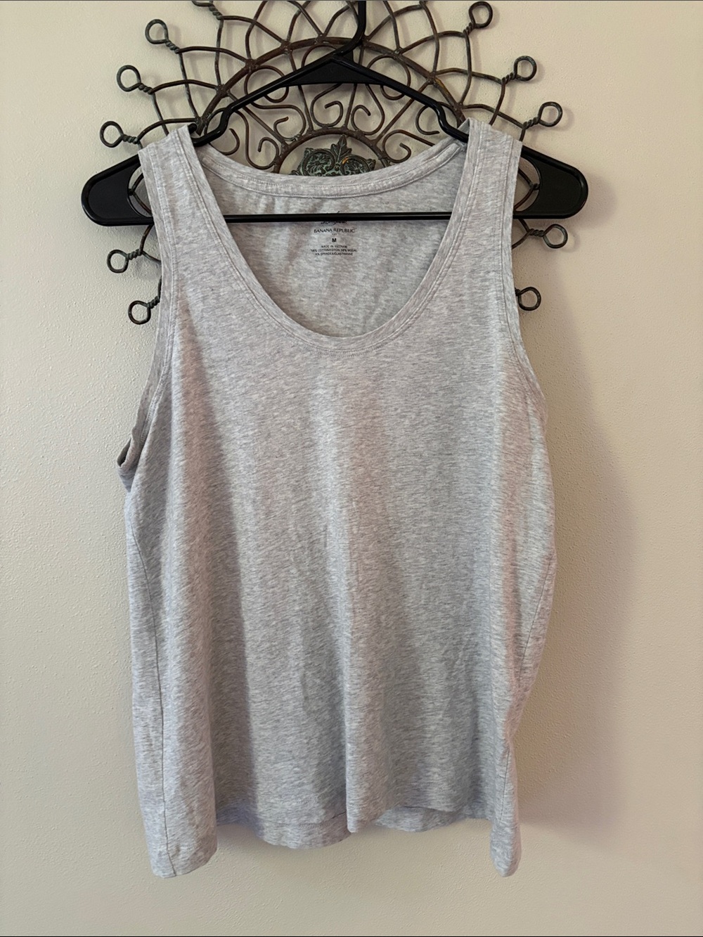 Banana Republic Light Gray Scoop-Neck Tank Top